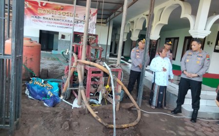 Kado Hari Bhayangkara ke - 80, Polres Bondowoso Bangun Sumur Bor untuk Masyarakat di Sekar Putih